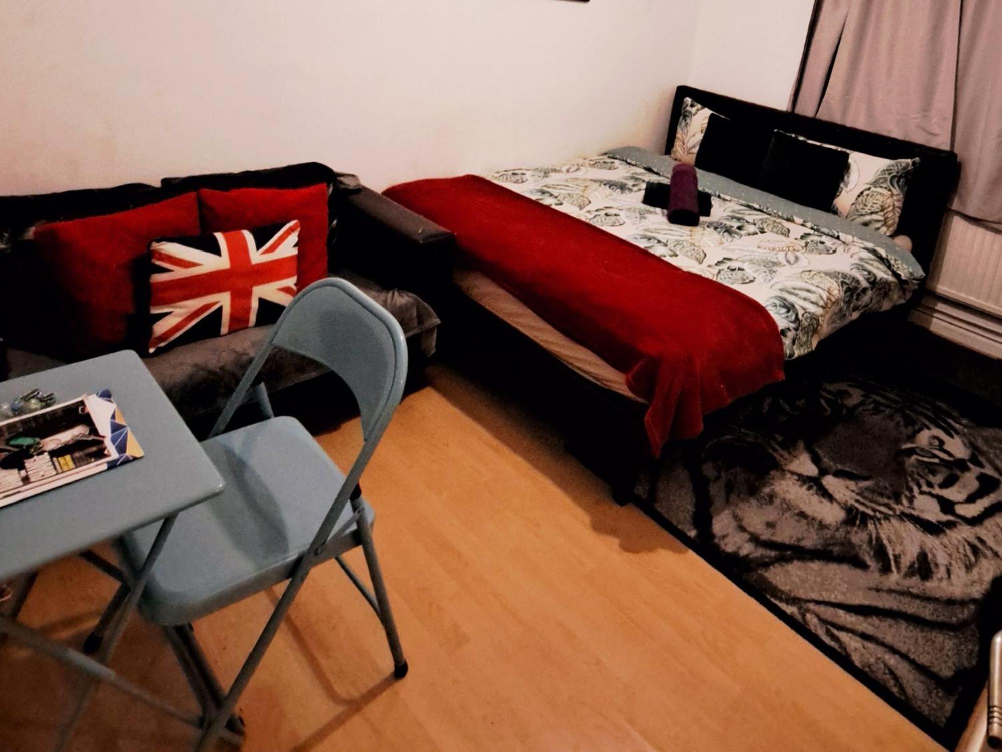 Merciful King Room, In Zone 2-3 Londra Cameră foto